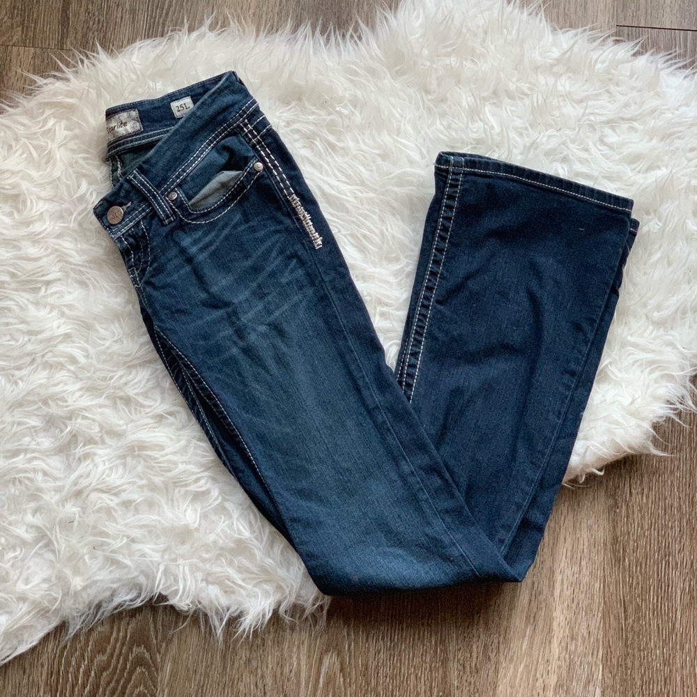 Buckle BKE flare jeans